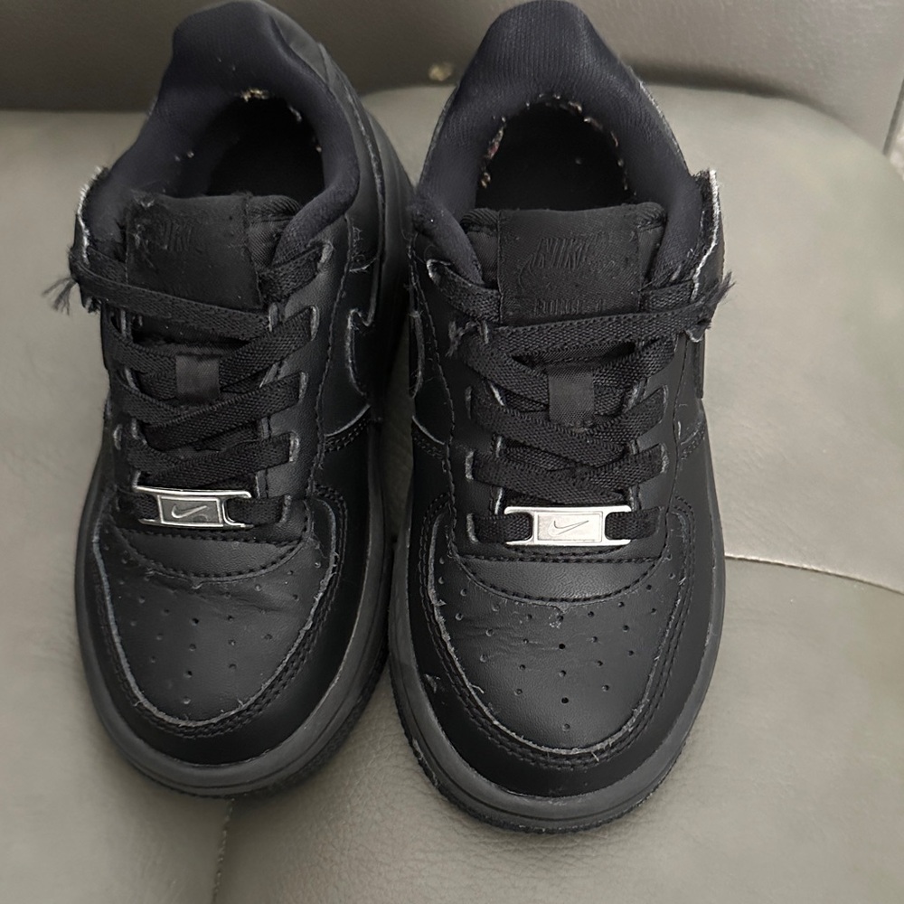 Nike Kids Black Leather Sneakers